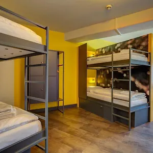 Hotel Meininger Olympiapark Munich